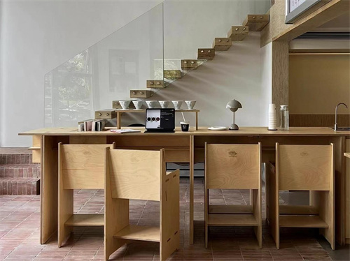 Why Bulk Ordering Custom Furniture is Perfect for Cafés and Restaurants: Cost, Style, and Efficiency